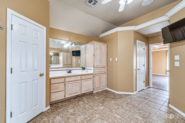 7593 Plantation Court, Wall, TX 76957