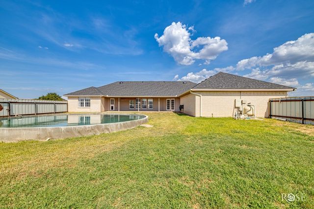 7593 Plantation Court, Wall, TX 76957