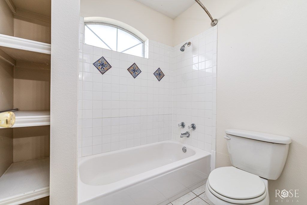 Image 32 of property listing at 7593 Plantation Court, Wall, TX 76957