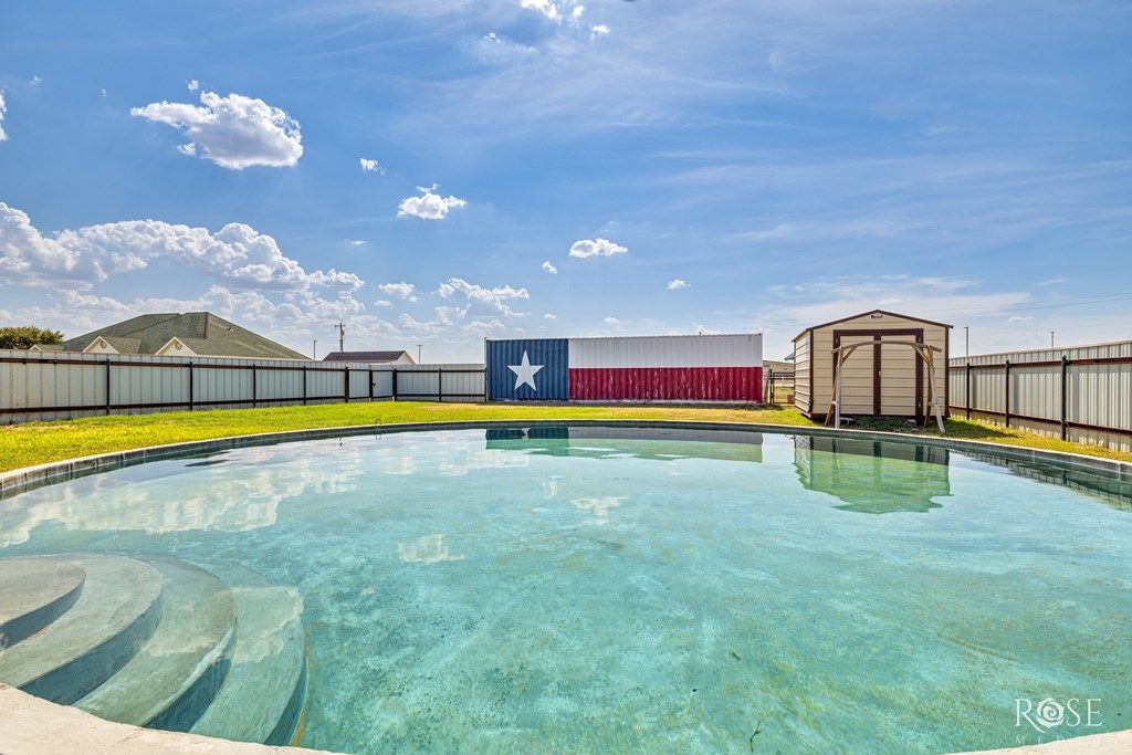 Image 38 of property listing at 7593 Plantation Court, Wall, TX 76957