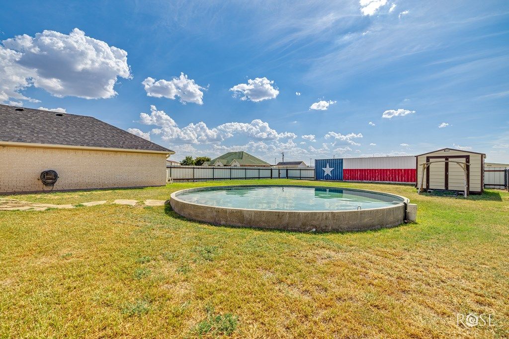 Image 39 of property listing at 7593 Plantation Court, Wall, TX 76957