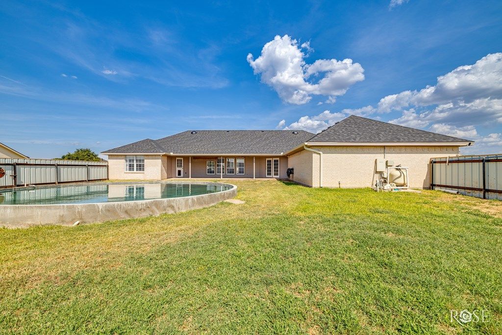 Image 41 of property listing at 7593 Plantation Court, Wall, TX 76957