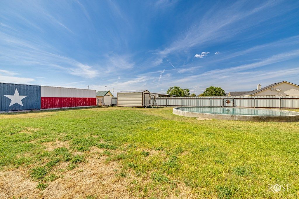 Image 42 of property listing at 7593 Plantation Court, Wall, TX 76957