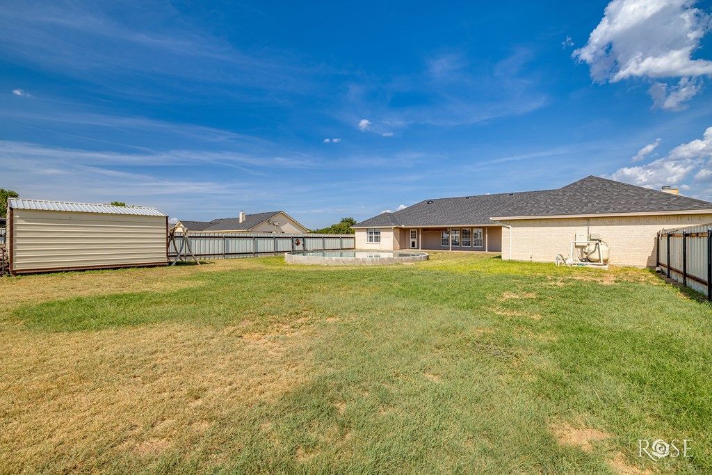 Image 43 of property listing at 7593 Plantation Court, Wall, TX 76957