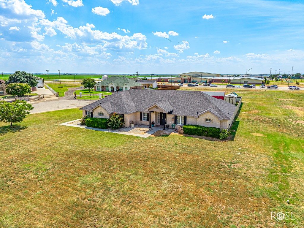 Image 45 of property listing at 7593 Plantation Court, Wall, TX 76957