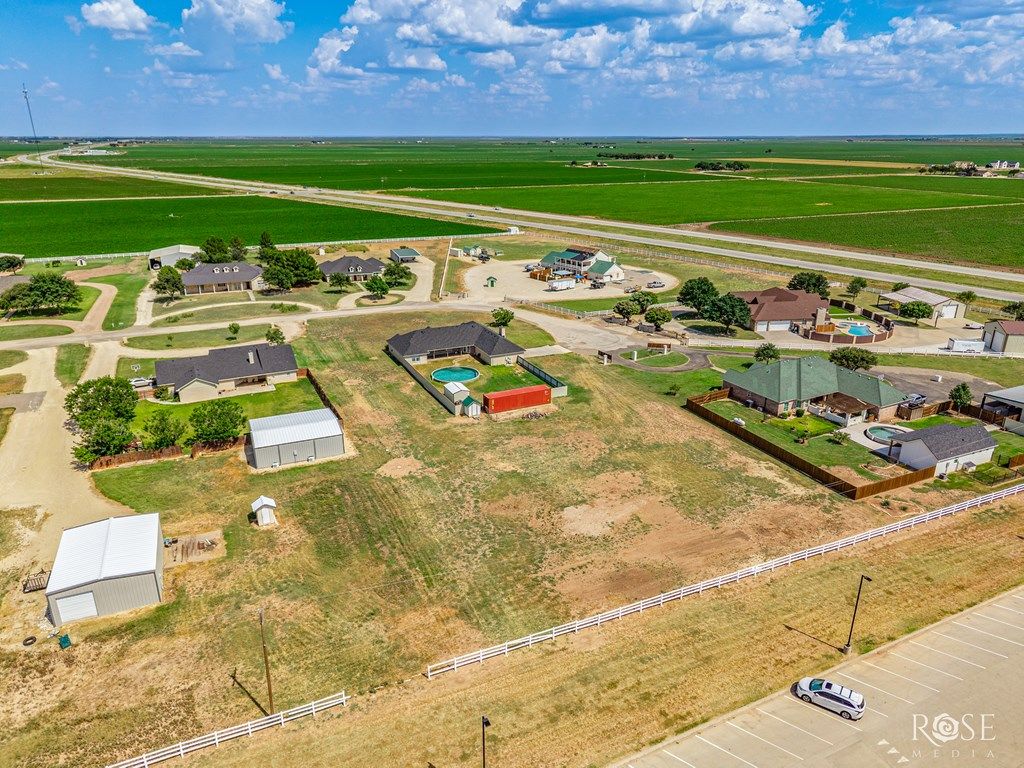 Image 54 of property listing at 7593 Plantation Court, Wall, TX 76957