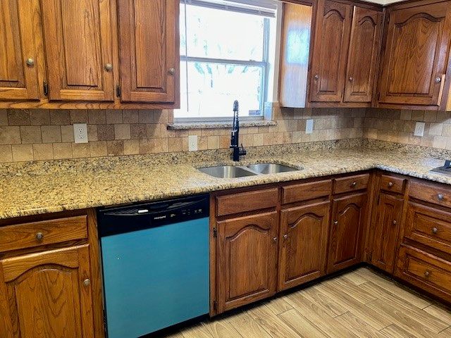 13302 Daystrom Court, Dallas, TX 75243