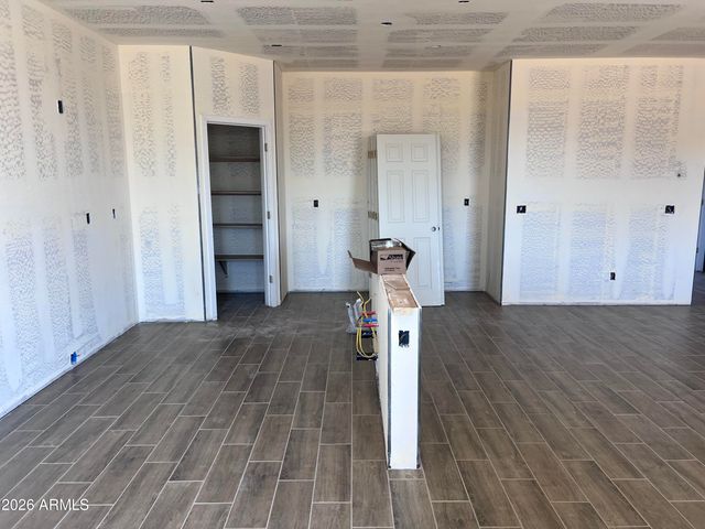 9635 W TAMARISK Avenue, Tolleson, AZ 85353
