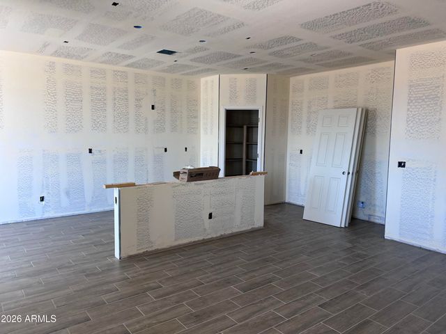 9635 W TAMARISK Avenue, Tolleson, AZ 85353