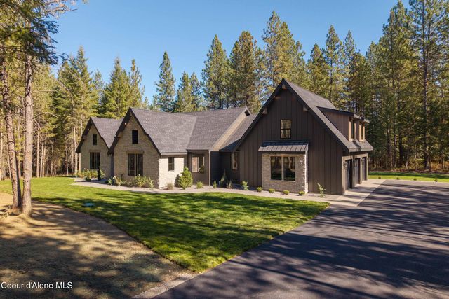 14768 N Morgan Ln, Hayden, ID 83835