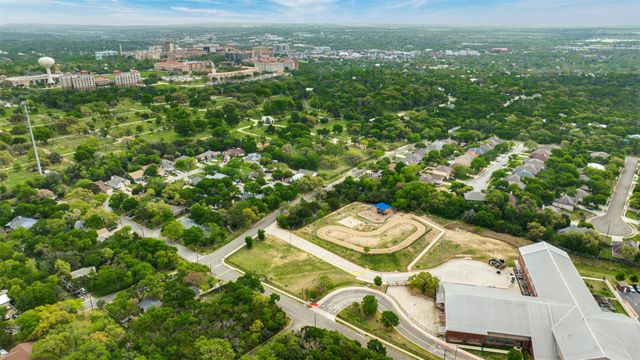 0 Larue DR, San Marcos, TX 78666