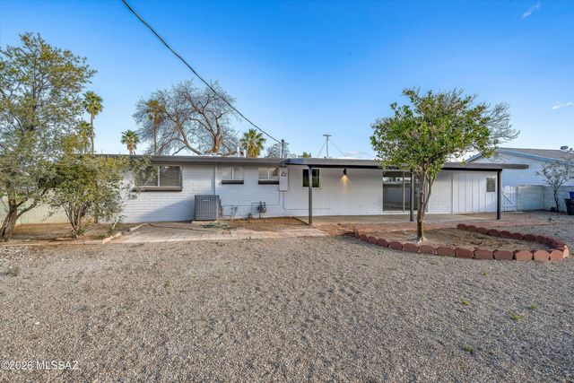 6126 E 33rd Street, Tucson, AZ 85711