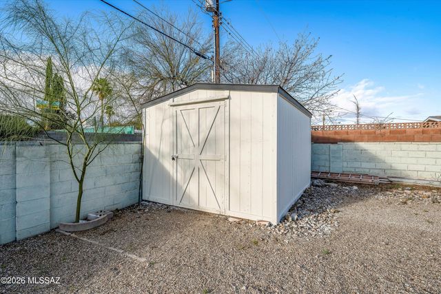 6126 E 33rd Street, Tucson, AZ 85711