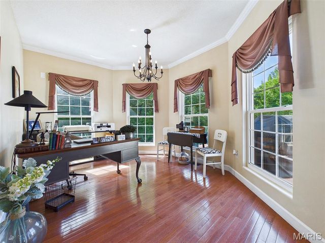 281 Fountain Drive, Glen Carbon, IL 62034
