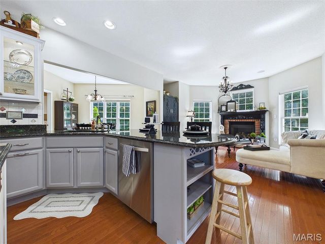 281 Fountain Drive, Glen Carbon, IL 62034