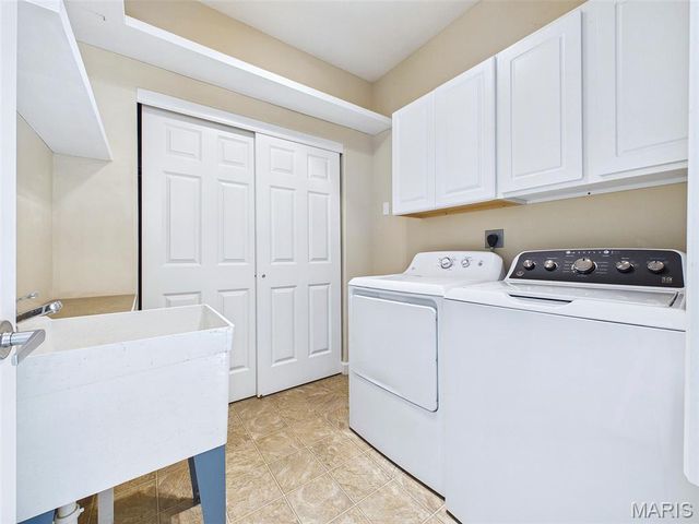 281 Fountain Drive, Glen Carbon, IL 62034