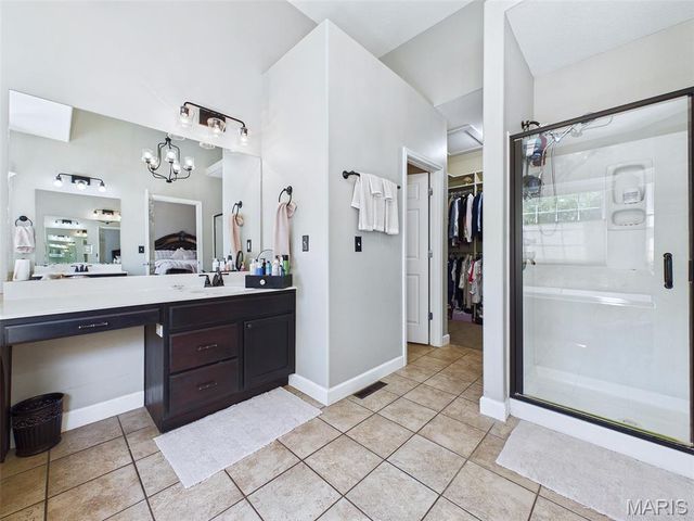281 Fountain Drive, Glen Carbon, IL 62034