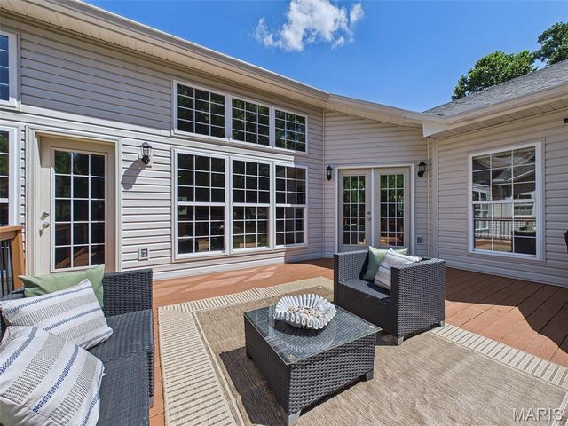 281 Fountain Drive, Glen Carbon, IL 62034