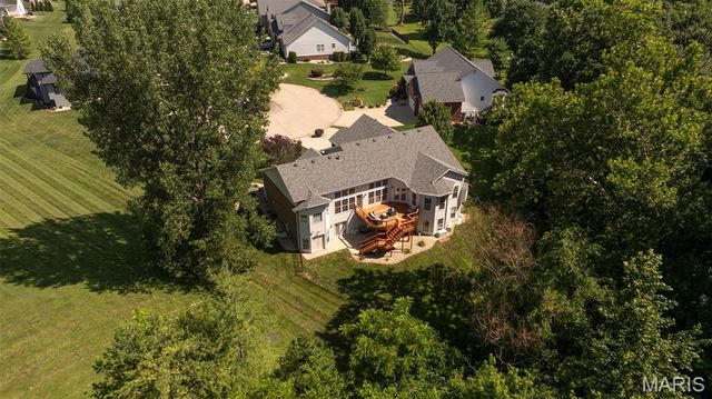 281 Fountain Drive, Glen Carbon, IL 62034