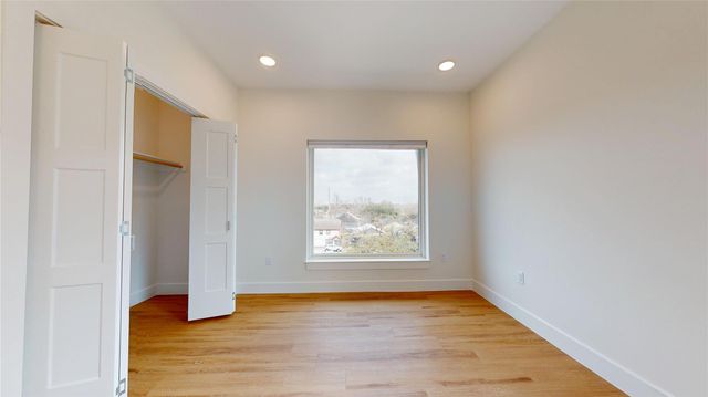 114 Delmar Street Street 407, Houston, TX 77011