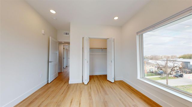 114 Delmar Street Street 407, Houston, TX 77011