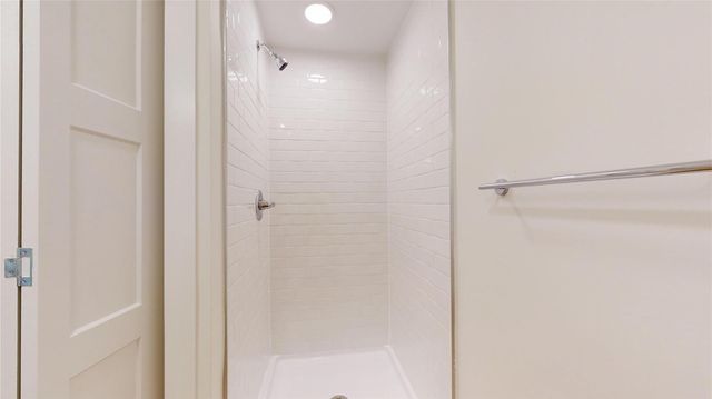 114 Delmar Street Street 407, Houston, TX 77011