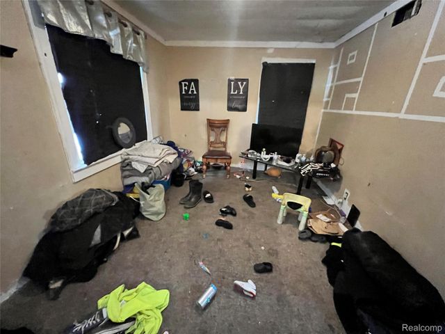 771 Robinwood Street, Pontiac, MI 48340