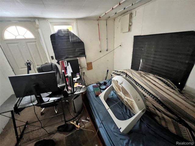 771 Robinwood Street, Pontiac, MI 48340