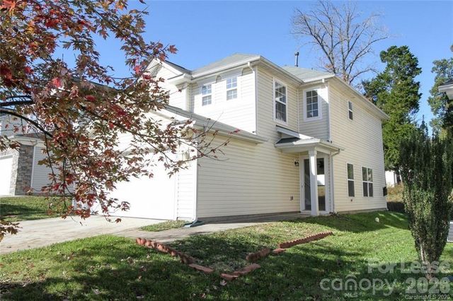 10816 Carstairs Street, Charlotte, NC 28213