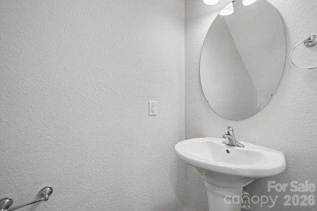 3915 Rosfield Drive, Charlotte, NC 28214