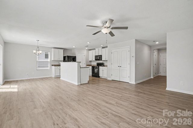 3915 Rosfield Drive, Charlotte, NC 28214