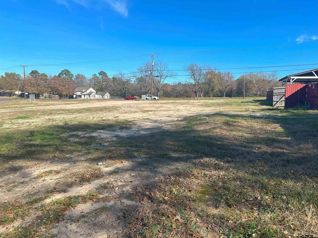 3020 W Gentry Parkway, Tyler, TX 75702
