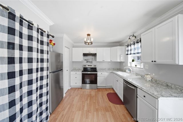 8390 Edmondson Road, Mounds, OK 74047