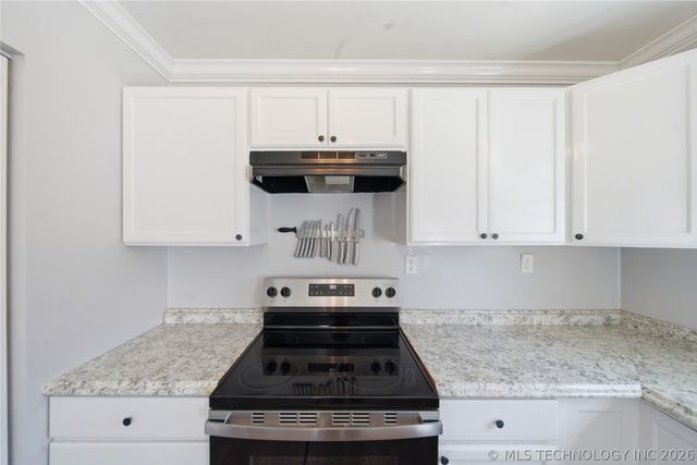 8390 Edmondson Road, Mounds, OK 74047