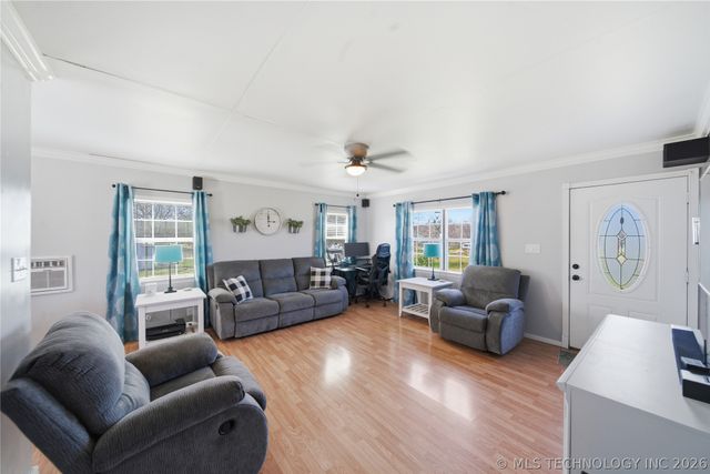 8390 Edmondson Road, Mounds, OK 74047