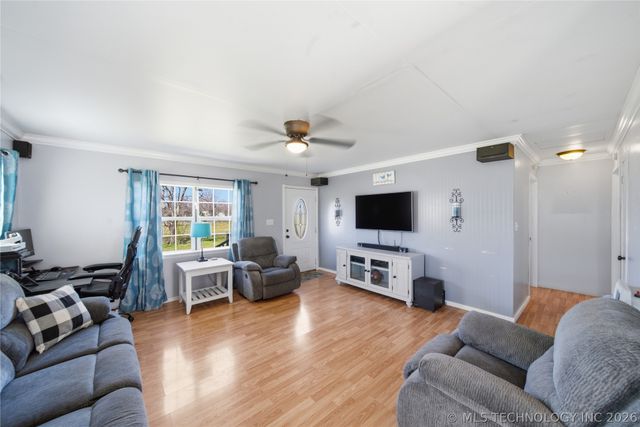 8390 Edmondson Road, Mounds, OK 74047