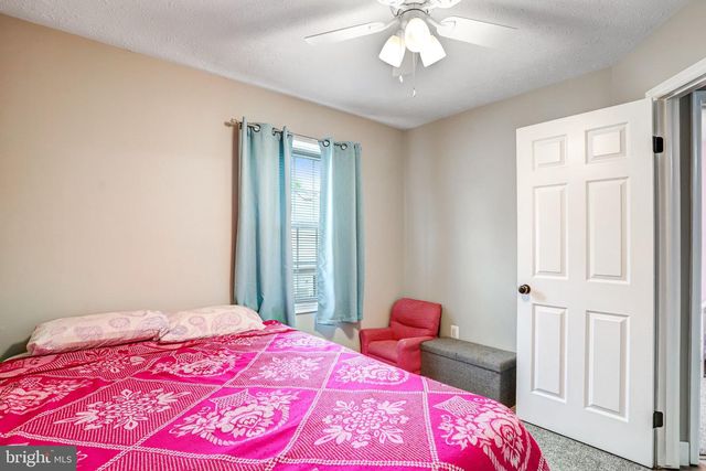 18820 SKY BLUE CIR, Germantown, MD 20874