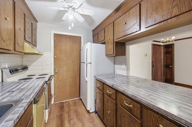 358 Broadway 18, Lynn, MA 01904