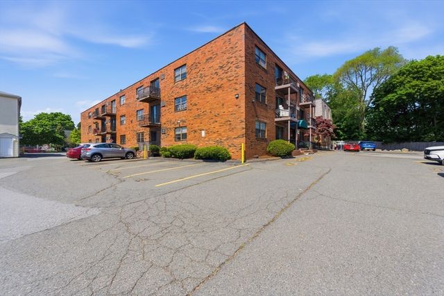 358 Broadway 18, Lynn, MA 01904
