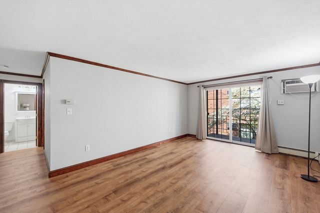 358 Broadway 18, Lynn, MA 01904