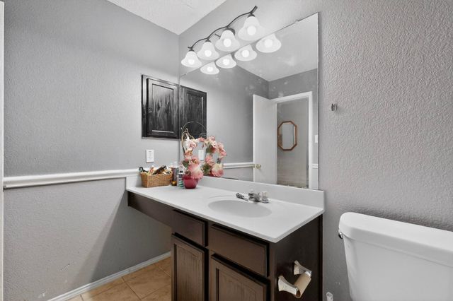 7200 Lake Whitney Drive, Arlington, TX 76002