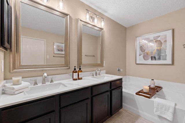 7200 Lake Whitney Drive, Arlington, TX 76002