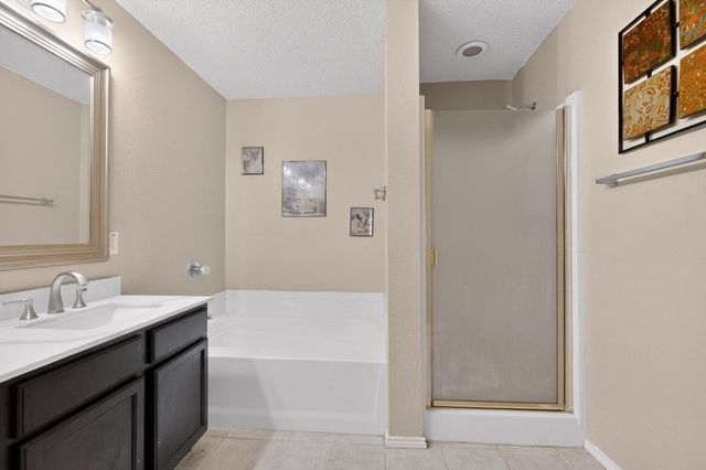 7200 Lake Whitney Drive, Arlington, TX 76002