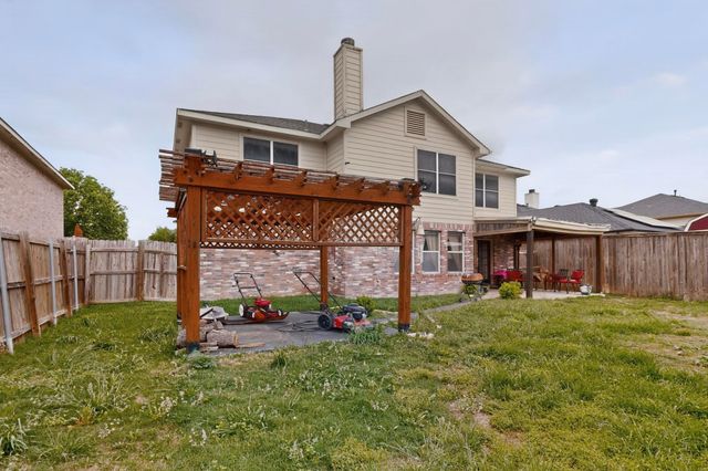 7200 Lake Whitney Drive, Arlington, TX 76002