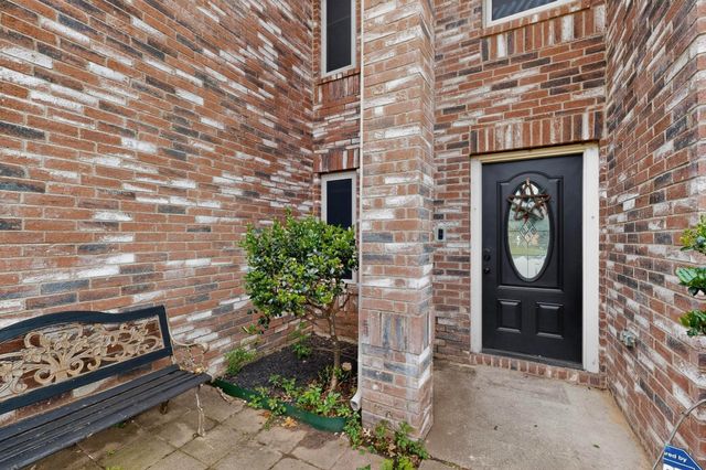 7200 Lake Whitney Drive, Arlington, TX 76002