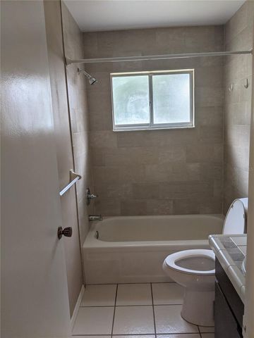 333 BRANDYWINE DRIVE, Valrico, FL 33594