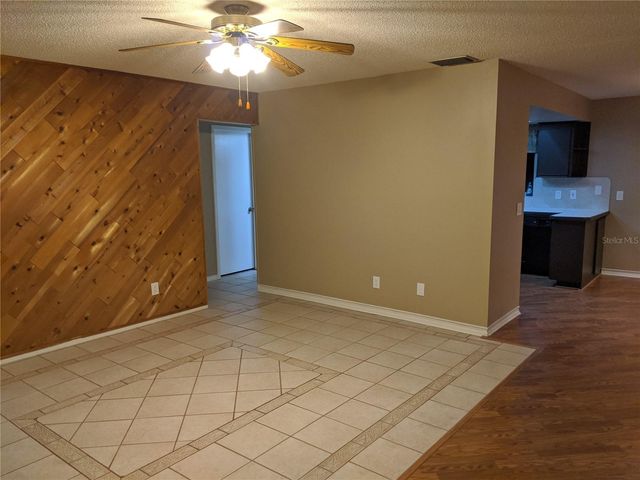 333 BRANDYWINE DRIVE, Valrico, FL 33594
