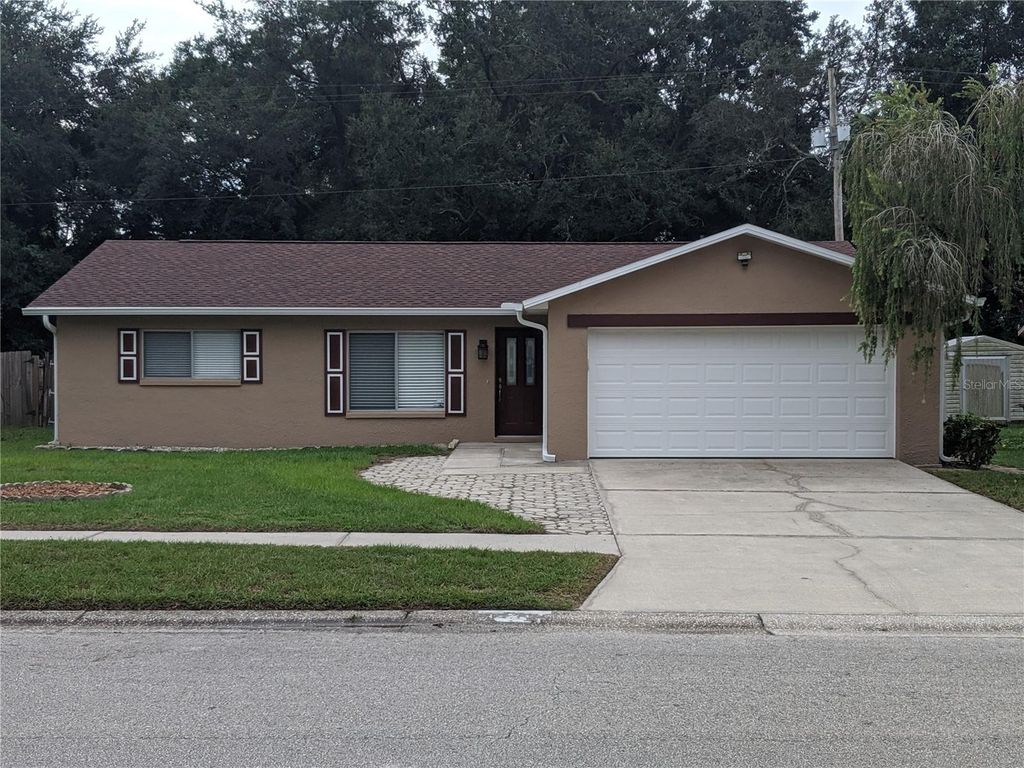333 BRANDYWINE DRIVE, Valrico, FL 33594
