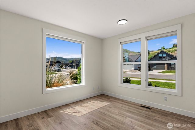 1007 Racine Springs Drive, Wenatchee, WA 98801