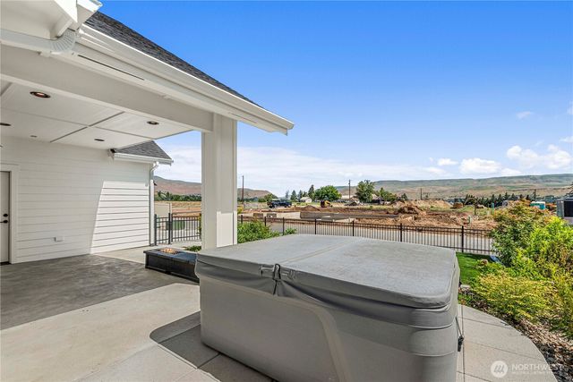 1007 Racine Springs Drive, Wenatchee, WA 98801